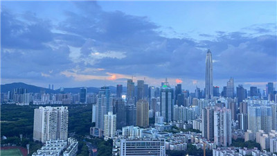 绚丽盛会：白云展现了95场独特魅力
